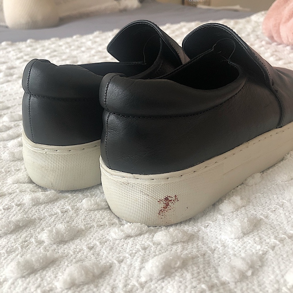 J/Slides Women’s Leather Slip On Sneaker - Picture 10 of 10